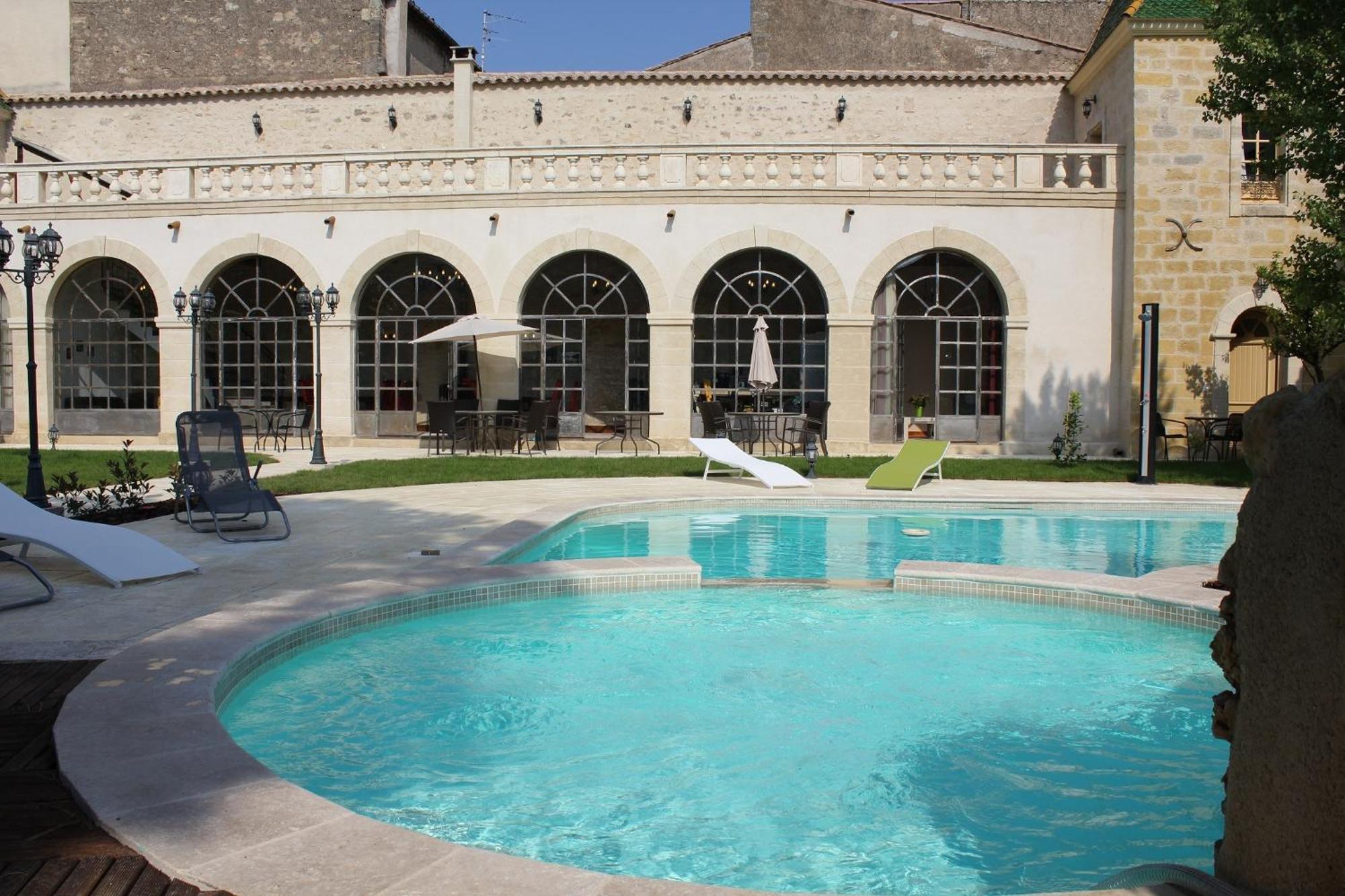 Pézenas Les Galeries De Beaulac المظهر الخارجي الصورة